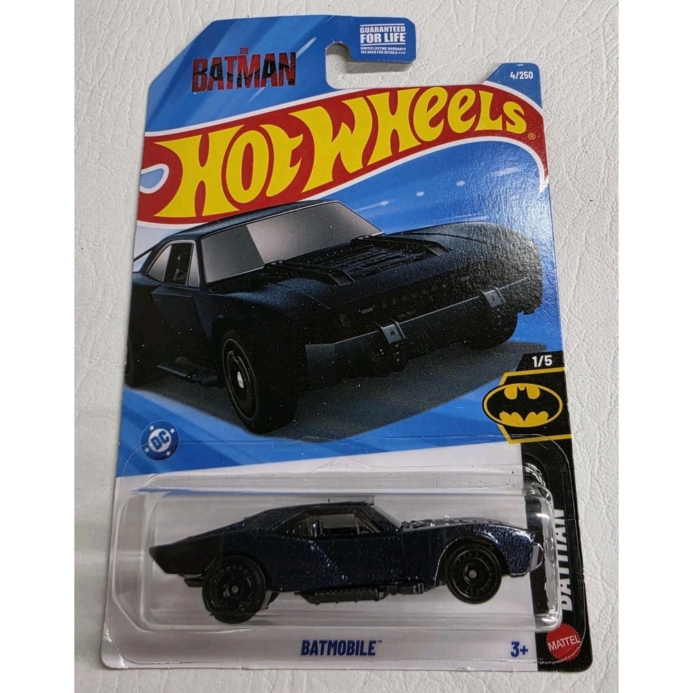 Hot Wheels BATMOBILE 4/250 Batman 1/5 BLACK